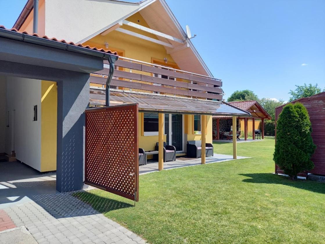 Chalupa Liptovský Mikuláš Exteriör bild