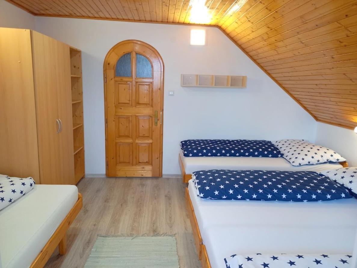 Chalupa Liptovský Mikuláš Exteriör bild